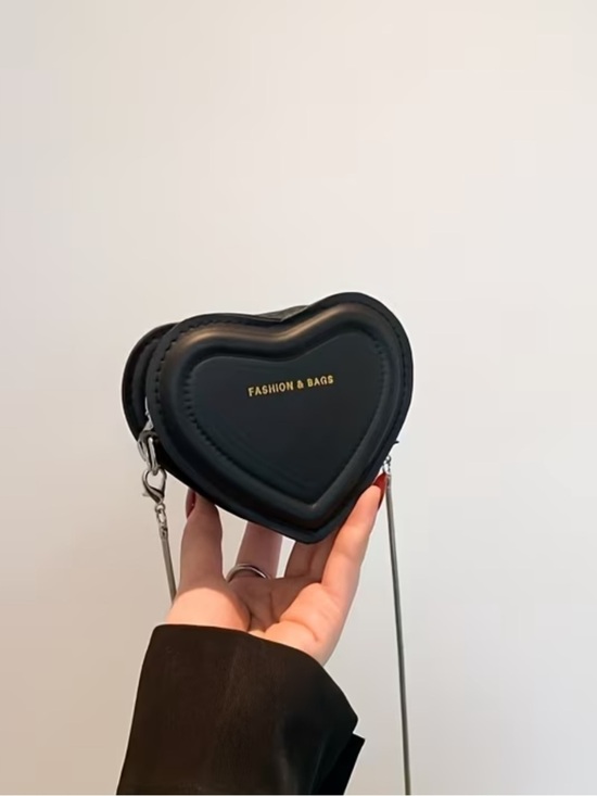 Handbags - Black Heart Crossbody Bag. 🖤